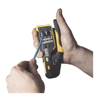 Galería 8 de Ponchadora/Pelacables/Cortacables con Matraca para Conectores Pass-Thru RJ45 y Conectores Estándar RJ11/RJ12.